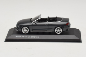 Audi RS5 B8 Cabriolet Daytona Gray Minichamps 1:43 5011215323 Metal