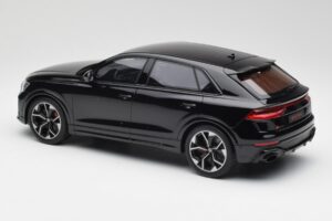 Audi RSQ8 Night Negru GT Spirit 1:18 GT305 Rășină - imaginea 5 din 6