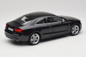 Audi S5 B8 Coupe Negru Norev 1:18 188360 Metal - imaginea 3 din 8