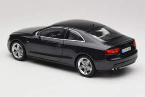 Audi S5 B8 Coupe Negru Norev 1:18 188360 Metal - imaginea 7 din 8