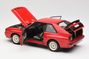 Audi Sport Quattro Roșu Ediție Dealer AUTOart 1:18 5030400205 Metal - imaginea 5 din 8