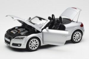 Audi TT 8J Roadster Argintiu Deschis Minichamps 1:18 5010500515 Metal - imaginea 2 din 8