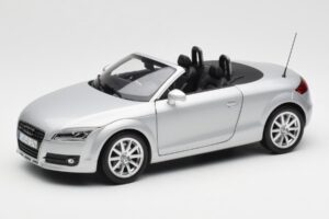 Audi TT 8J Roadster Argintiu Deschis Minichamps 1:18 5010500515 Metal