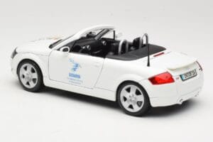 Audi TT 8N Cabriolet Alb Maisto 1:18 56065 Metal - imaginea 7 din 8