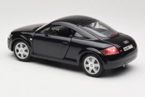 Audi TT 8N Negru Revell 1:18 08953 Metal - imaginea 7 din 8