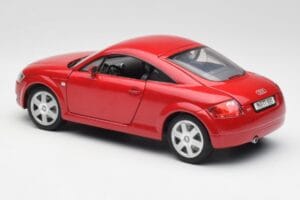 Audi TT 8N Coupe Roșu Revell 1:18 89909092 Metal - imaginea 7 din 8