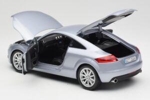 Audi TT 8N RHD Lake Argintiu Metalizat Minichamps 1:18 150015020 Metal - imaginea 5 din 8