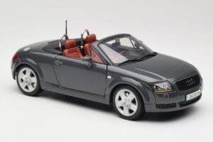 Audi TT 8N Roadster Gri Maisto 1:18 50346 Metal - imaginea 6 din 8
