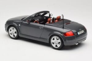 Audi TT 8N Roadster Gri Maisto 1:18 50346 Metal - imaginea 7 din 8