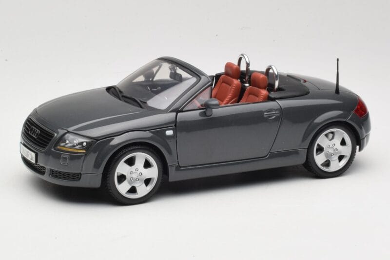 Audi TT 8N Roadster Gri Maisto 1:18 50346 Metal