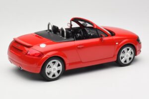 Audi TT 8N Roadster Roșu Minichamps 1:18 155017032 Metal - imaginea 2 din 6