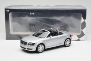 Audi TT 8N Roadster Silver Metallic Minichamps 1:18 155017031 Metal - imaginea 6 din 6