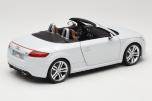 Audi TT 8S Roadster Glacier White Minichamps 1:18 5011400515 Metal - imaginea 3 din 8