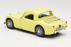 Austin-Healey Sprite Mk1 Galben Revell 1:18 8835 Metal - imaginea 7 din 8
