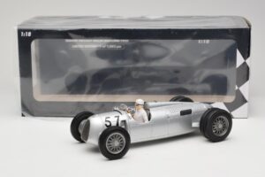 Auto Union Type C #57 H. Stuck Winner Shelsley Walsh Hill Climb 1936 Minichamps 1:18 155361057 Metal - imaginea 6 din 6
