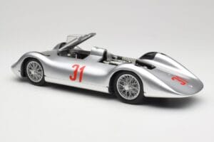 Auto Union Typ C Stromlinie #31 B. Rosemeyer 1937 Argintiu Revell 1:18 08436 Metal - imaginea 5 din 8