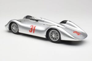 Auto Union Typ C Stromlinie #31 B. Rosemeyer 1937 Argintiu Revell 1:18 08436 Metal - imaginea 7 din 8