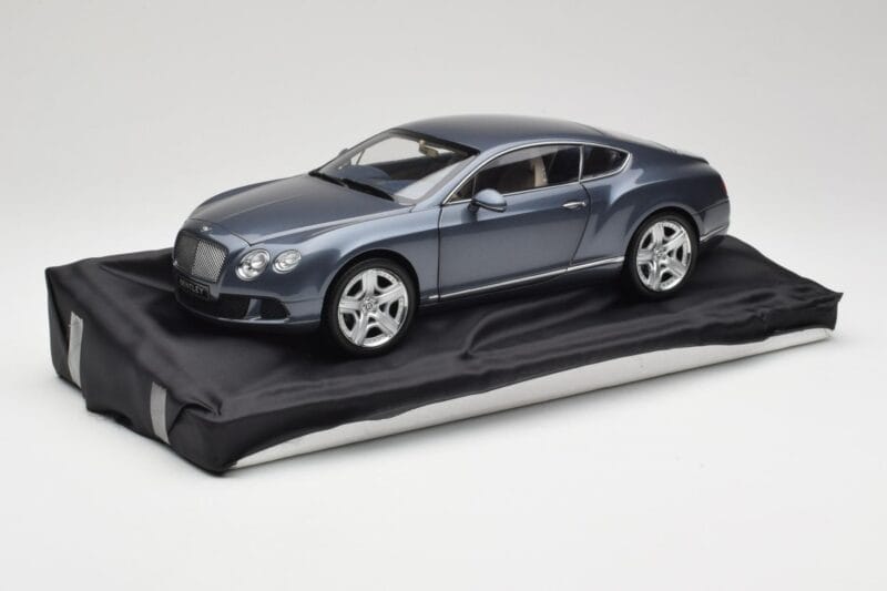 Bentley Continental GT Grey Metallic Minichamps 1:18 100139920 Metal