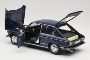 BMW 1600 Touring Albastru Minichamps 1:18 80430145823 Metal - imaginea 5 din 8