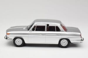 BMW 1800 Ti Argintiu Minichamps 1:18 107024000 Rășină - imaginea 3 din 6
