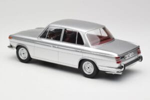 BMW 1800 Ti Argintiu Minichamps 1:18 107024000 Rășină - imaginea 5 din 6