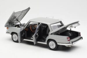 BMW 1800 TiSA Bernina Gri AUTOart 1:18 70621 Metal - imaginea 5 din 8