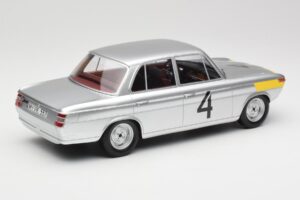 BMW 1800 TiSA #4 J. Ickx / J. van Ophem 24 Hours of Spa 1965 Winners Minichamps 1:18 107652504 Rășină - imaginea 2 din 6