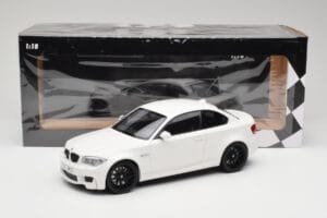 BMW 1M Coupe E82 Alb Minichamps 1:18 110020022 Metal - imaginea 8 din 8