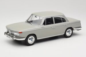BMW 2000 TI Gri MCG 1:18 MCG18112 Metal
