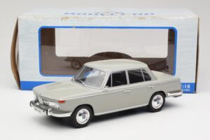 BMW 2000 TI Gri MCG 1:18 MCG18112 Metal - imaginea 6 din 6
