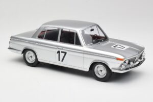 BMW 2000 Ti #17 J. Ickx / H. Hahne 24 Hours of Spa 1966 Winners Minichamps 1:18 107662517 Rășină - imaginea 4 din 6