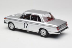 BMW 2000 Ti #17 J. Ickx / H. Hahne 24 Hours of Spa 1966 Winners Minichamps 1:18 107662517 Rășină - imaginea 5 din 6