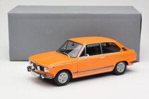 BMW 2000 Tii Touring Portocaliu Minichamps 1:18 80430145824 Metal - imaginea 8 din 8