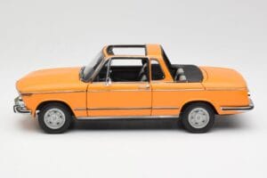 BMW 2002 E10 Cabriolet Colorado Portocaliu AUTOart 1:18 80430300713 Metal - imaginea 4 din 8