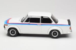 BMW 2002 E10 Turbo Alb MCG 1:18 MCG18408-R Metal - imaginea 3 din 6
