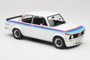 BMW 2002 E10 Turbo Alb MCG 1:18 MCG18408-R Metal - imaginea 4 din 6