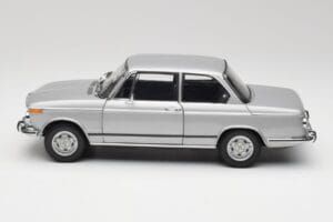 BMW 2002 Tii Polaris Argintiu AUTOart 1:18 80430146517 Metal - imaginea 4 din 8