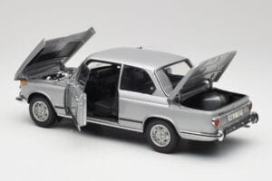 BMW 2002 Tii Polaris Argintiu AUTOart 1:18 80430146517 Metal - imaginea 5 din 8