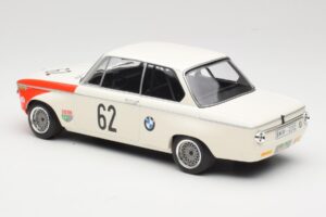 BMW 2002 tiK BMW AG #1 H. Hahne / D. Quester Class Winner Guards International 6 Hours Brands Hatch 1969 Minichamps 1:18 1556 - imaginea 5 din 6