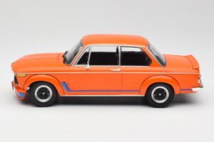 BMW 2002 Turbo Portocaliu Minichamps 1:18 155026202 Metal - imaginea 3 din 6