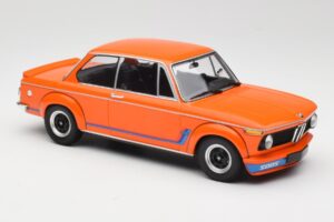BMW 2002 Turbo Portocaliu Minichamps 1:18 155026202 Metal - imaginea 4 din 6