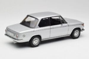 BMW 2002tii Argintiu AUTOart 1:18 80430151479 Metal - imaginea 3 din 8