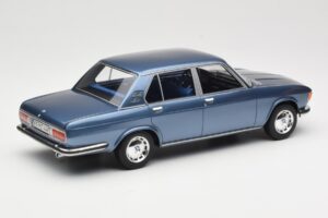 BMW 2500 E3 Blue Metallic BoS Models 1:18 BOS030 Rășină - imaginea 2 din 6