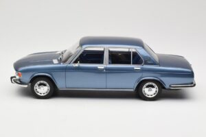 BMW 2500 E3 Blue Metallic BoS Models 1:18 BOS030 Rășină - imaginea 3 din 6