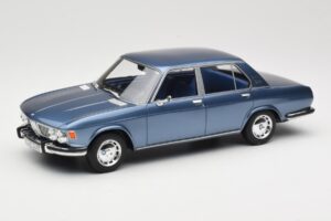 BMW 2500 E3 Blue Metallic BoS Models 1:18 BOS030 Rășină