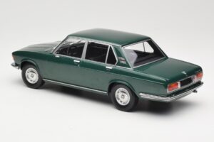 BMW 2500 E3 Green Metallic Minichamps 1:18 155029201 Metal - imaginea 5 din 6