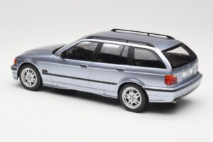 BMW 3 Series E36 Touring Blue Metallic MCG 1:18 MCG18365 Metal - imaginea 5 din 6