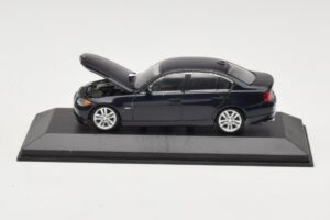BMW 3 Series E90 Dark Blue Metallic Minichamps 1:43 80420392151-R Metal - imaginea 2 din 5