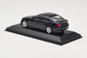 BMW 3 Series E90 Dark Blue Metallic Minichamps 1:43 80420392151-R Metal - imaginea 4 din 5
