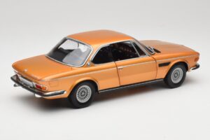 BMW 3.0 CSi E9 Gold Metallic Minichamps 1:18 180029027 Metal - imaginea 3 din 8